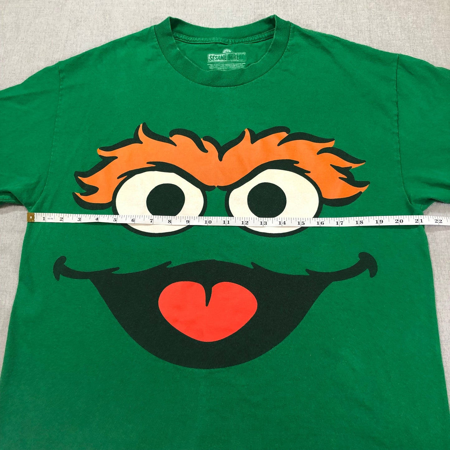 Oscar The Grouch T Shirt Mens Large Green Sesame Street PREOWNED
