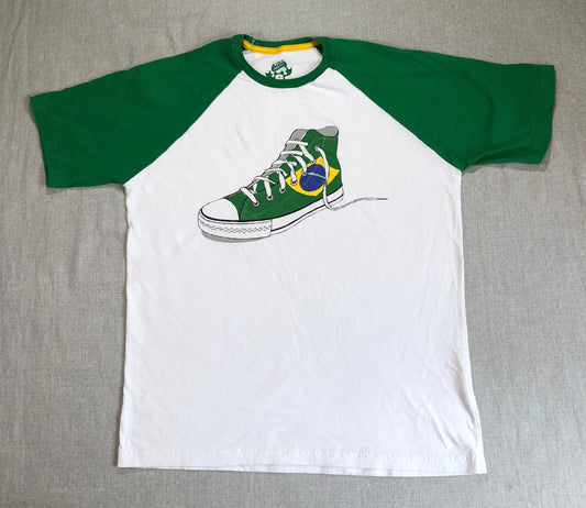 Brazil T-Shirt Mens Large White Graphic Print Sneakers Flag Rio de Janeiro PREOWNED